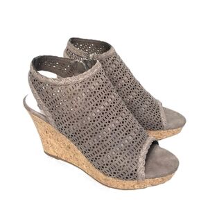 Fergalicious Peep Toe Wedges sz 9.5